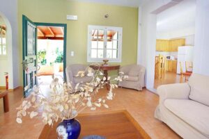 A Rare Find & Unique 6 Bedroom Beach Side Property & Retreat Estate (2)
