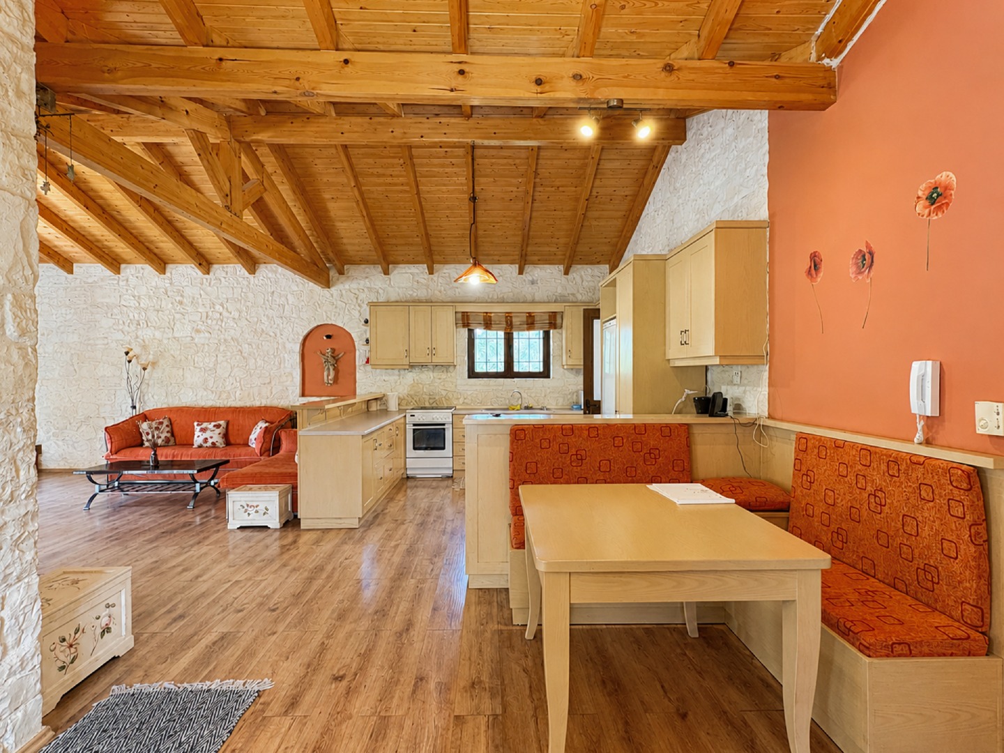 Listing photograph 15 of 35 of the house in Kalafationes, published by Chase Real Estate Corfu.