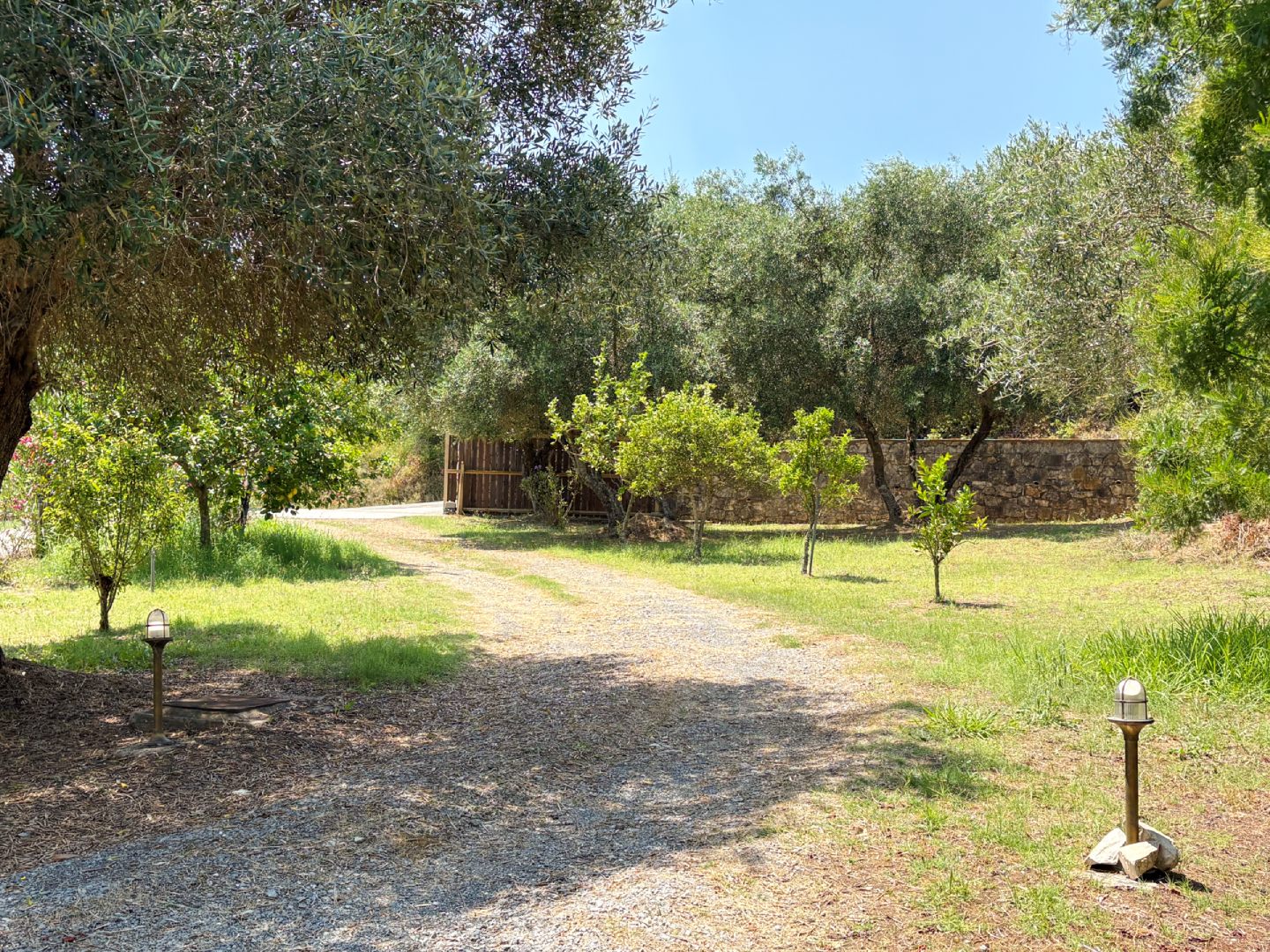 Listing photograph 8 of 35 of the house in Kalafationes, published by Chase Real Estate Corfu.