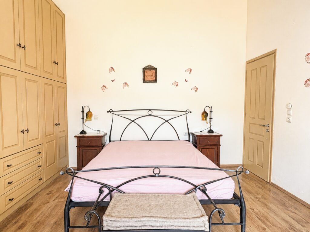 Beautiful Stone Villa on 2,000 m² Estate in Central Corfu (18)