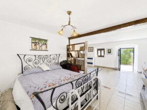Charming Country Cottage with Sea Views, Walking Distance to Kassiopi Harbour (10)