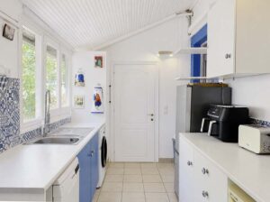 Charming Country Cottage with Sea Views, Walking Distance to Kassiopi Harbour (24)