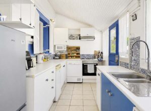 Charming Country Cottage with Sea Views, Walking Distance to Kassiopi Harbour (25)