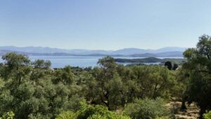 Charming Country Cottage with Sea Views, Walking Distance to Kassiopi Harbour (7)
