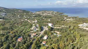 Detached 4 Bedroom Property with Swimming Pool and Garden, Close to Kassiopi Beach (8)