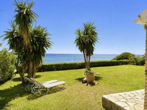 Glyfada Beachfront Villa with 4 Bedrooms, Private Garden and Direct Access to the Sand (17)
