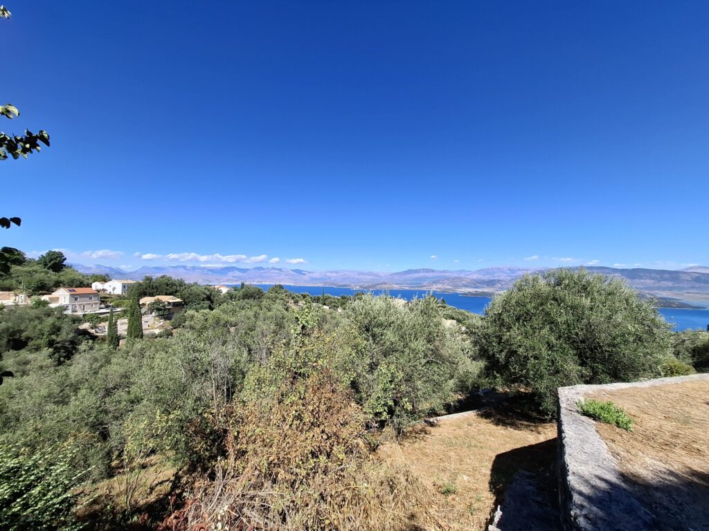Hillside Plot with 186m² Buildability in Sinies (8)