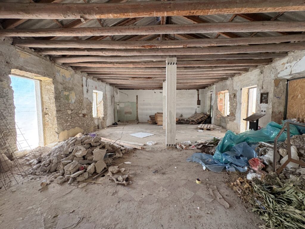 Historic Beachfront Investment Property in Benitses, Corfu (9)
