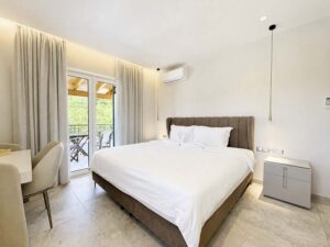 Luxury 260 m² Villa with Guest House, Jacuzzi Pool & Full Solar System in Temploni, Central Corfu (1)
