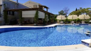 Luxury 260 m² Villa with Guest House, Jacuzzi Pool & Full Solar System in Temploni, Central Corfu (10)