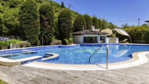 Luxury 260 m² Villa with Guest House, Jacuzzi Pool & Full Solar System in Temploni, Central Corfu (16)