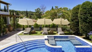 Luxury 260 m² Villa with Guest House, Jacuzzi Pool & Full Solar System in Temploni, Central Corfu (18)
