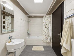Luxury 260 m² Villa with Guest House, Jacuzzi Pool & Full Solar System in Temploni, Central Corfu (25)