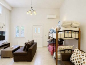 Luxury 260 m² Villa with Guest House, Jacuzzi Pool & Full Solar System in Temploni, Central Corfu (3)