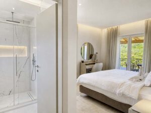 Luxury 260 m² Villa with Guest House, Jacuzzi Pool & Full Solar System in Temploni, Central Corfu (30)