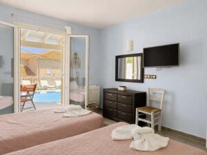 Modern 3 Bedroom Villa with Sunset Views Just 400m from Agios Stefanos Beach, Corfu (26)