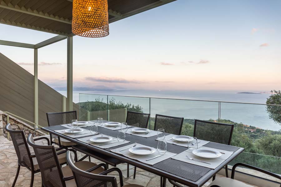 Listing photograph 11 of 32 of the house in Spartilas, published by Chase Real Estate Corfu.