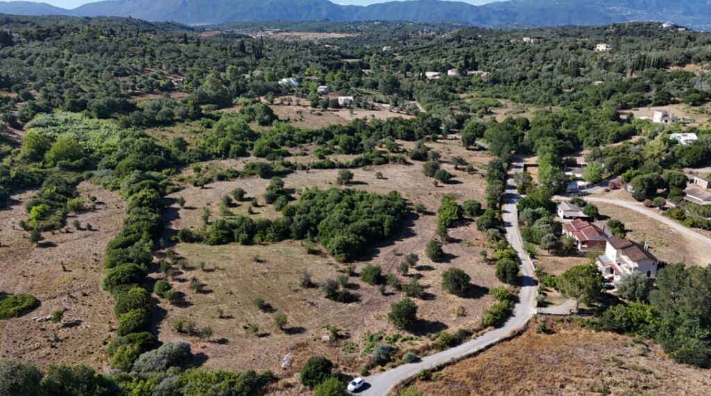 Residential Plot for Development in Temploni (3)