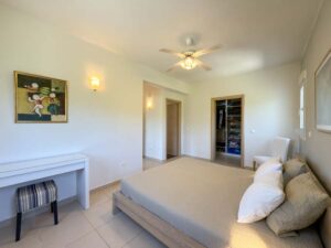 Spacious 4 Bedroom Villa with Sea and Countryside Views in Kato Korakiana (50)