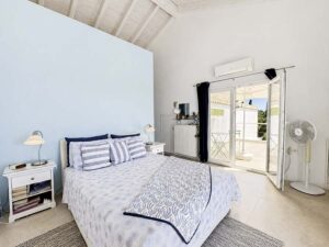 Spacious Country Estate with Two Detached Homes on 8,000 m² of Private Land (11)