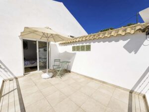 Spacious Country Estate with Two Detached Homes on 8,000 m² of Private Land (16)