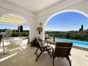 Spacious Country Estate with Two Detached Homes on 8,000 m² of Private Land (18)