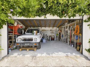 Spacious Country Estate with Two Detached Homes on 8,000 m² of Private Land (29)