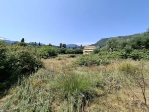 Spacious Plot with Mountain Views in Stroggili (4)