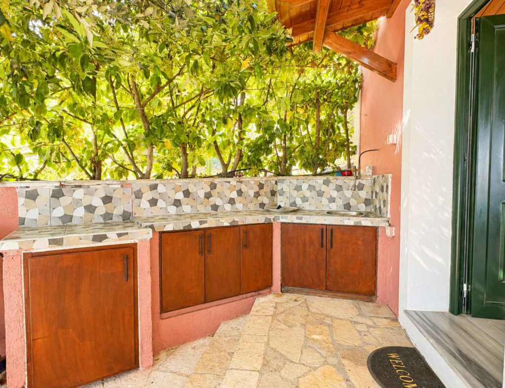 Two Bedroom Sea View Apartment with Private Garden Near Glyfada Beach, Corfu (3)
