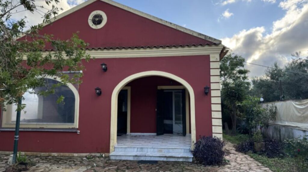 3 Bedroom Detached House Within Walking Distance of Issos Beach, South Corfu (17)
