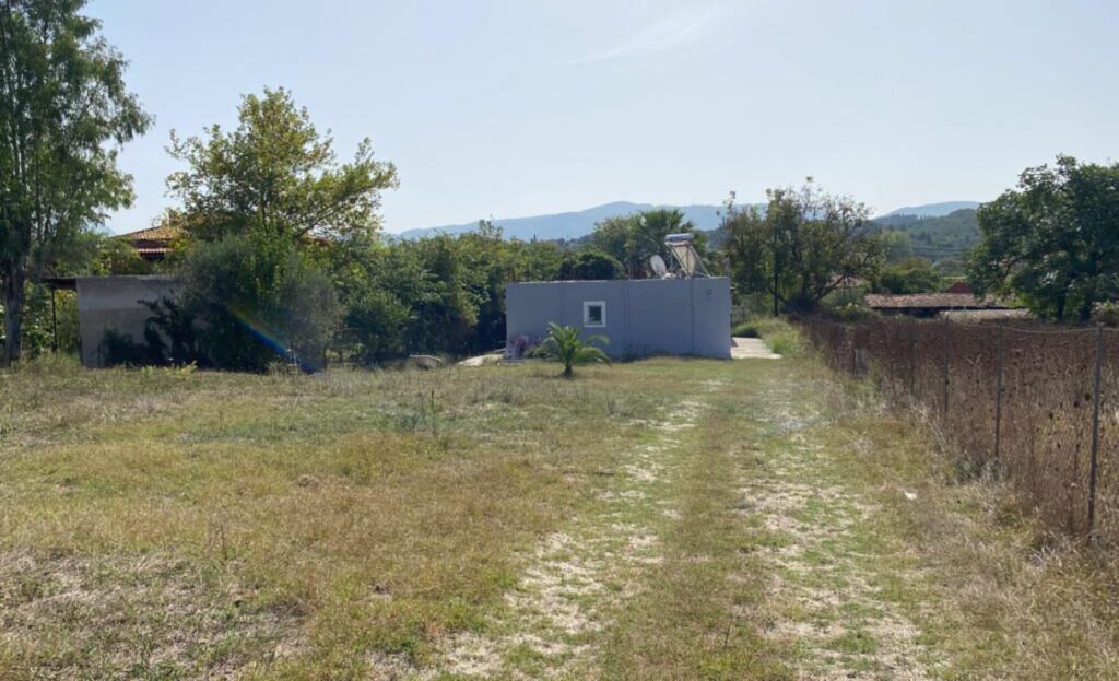 3 Bedroom Family Home with Large Garden in Velonades, North West Corfu €189,000 (2)
