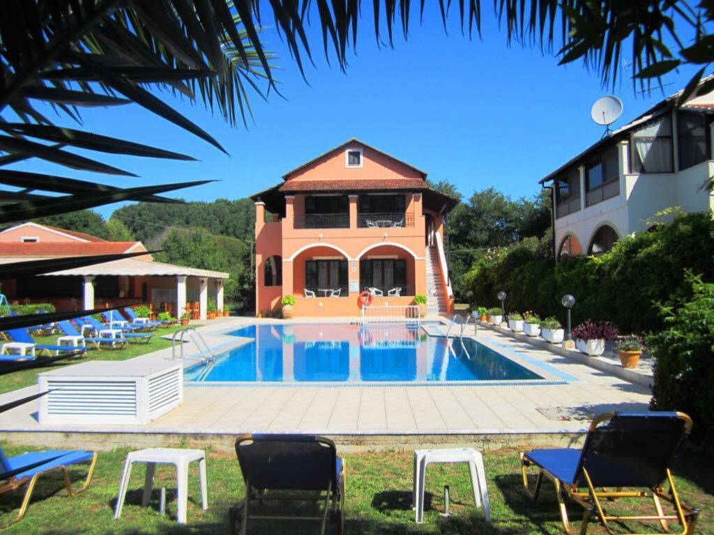 5 Apartment Complex with Large Pool and Expansion Potential Near Sidari, North Corfu €430,000 (12)