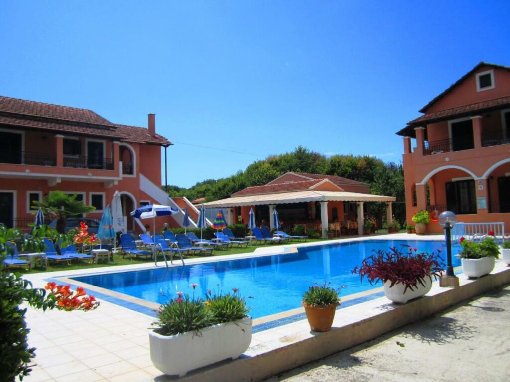5 Apartment Complex with Large Pool and Expansion Potential Near Sidari, North Corfu €430,000 (2)