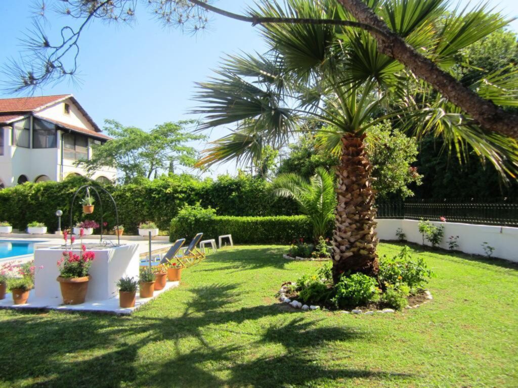 5 Apartment Complex with Large Pool and Expansion Potential Near Sidari, North Corfu €430,000 (9)
