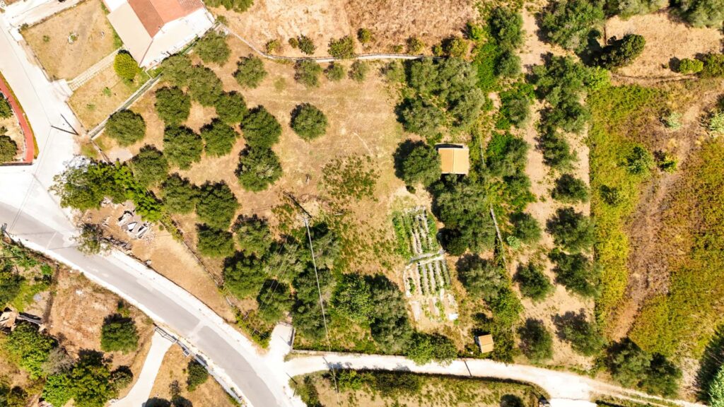 Buildable Plot with Utilities and Bore Water in Anaplades, South Corfu €150,000 (2)