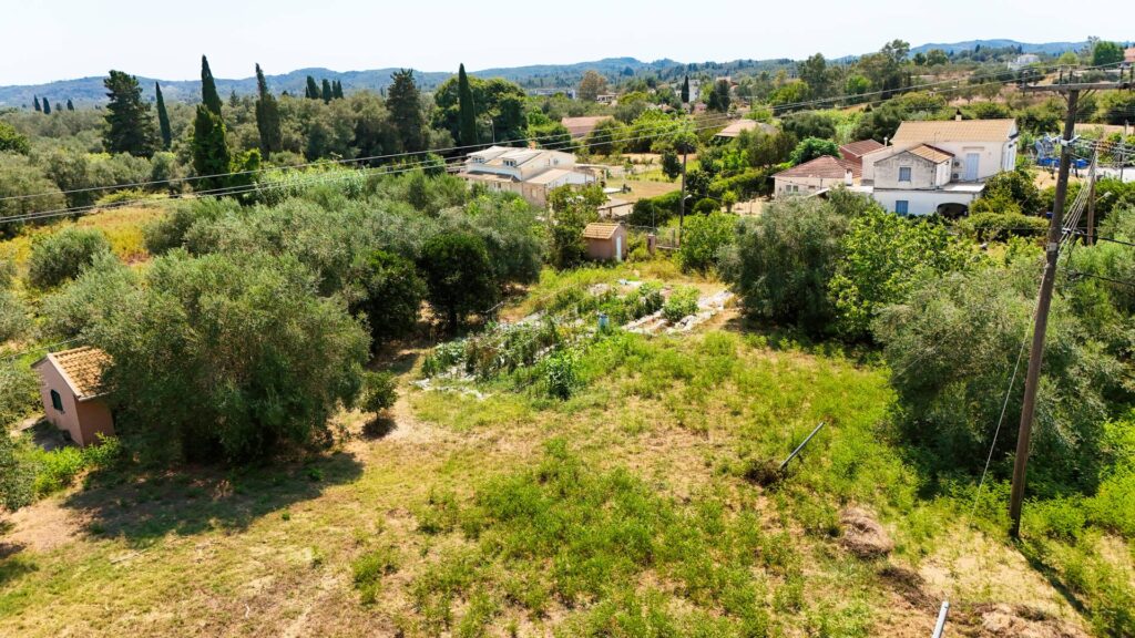 Buildable Plot with Utilities and Bore Water in Anaplades, South Corfu €150,000 (4)