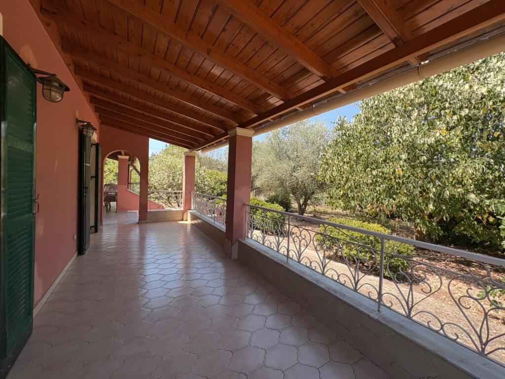 Detached 3 Bedroom Country Home with Large Garden in Danilia, Central Corfu (3)