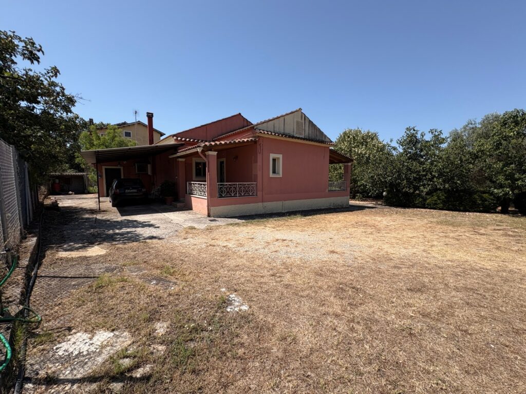 Detached 3 Bedroom Country Home with Large Garden in Danilia, Central Corfu (34)