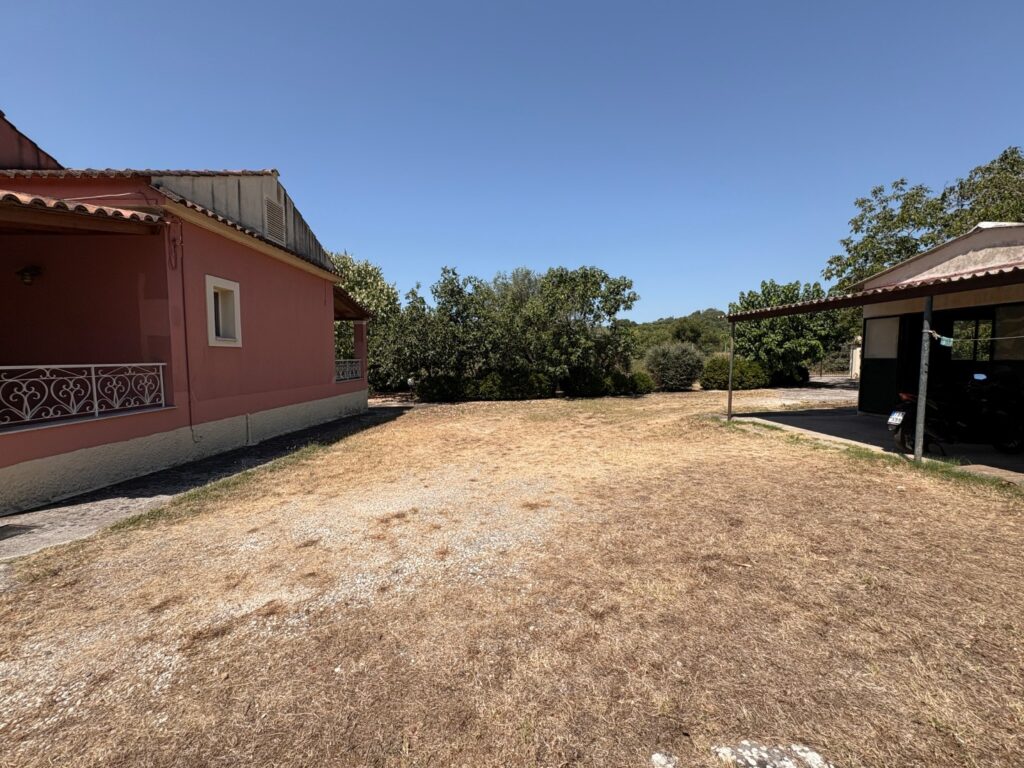 Detached 3 Bedroom Country Home with Large Garden in Danilia, Central Corfu (35)