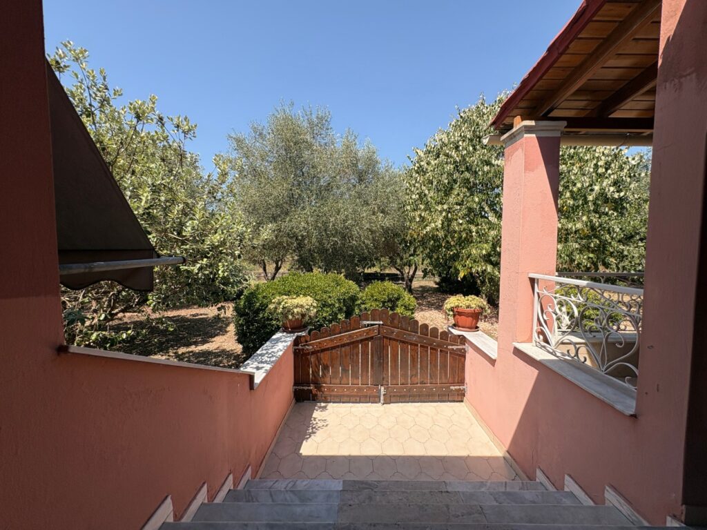 Detached 3 Bedroom Country Home with Large Garden in Danilia, Central Corfu (4)