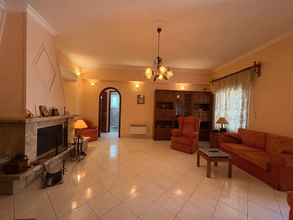 Detached 3 Bedroom Country Home with Large Garden in Danilia, Central Corfu (6)