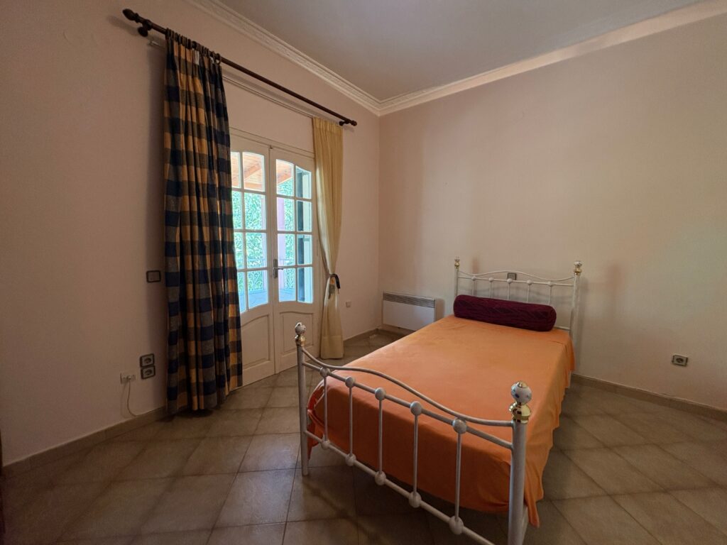 Detached 3 Bedroom Country Home with Large Garden in Danilia, Central Corfu (9)