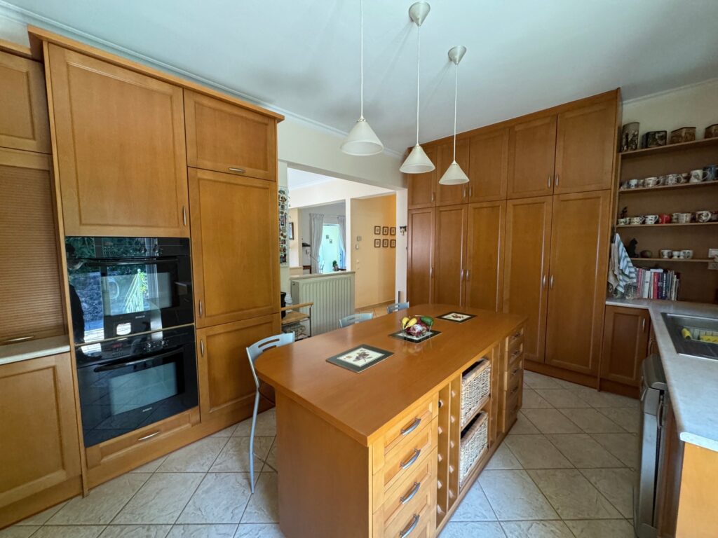 Elegant 7 Bedroom Villa with Pool and Sea Views in Kommeno, East Corfu €1,480,000 (11)