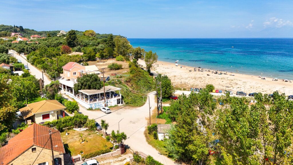Exceptional 5 Bedroom Beachfront Residence with Direct Sea Access in Astrakeri, North Corfu (7)