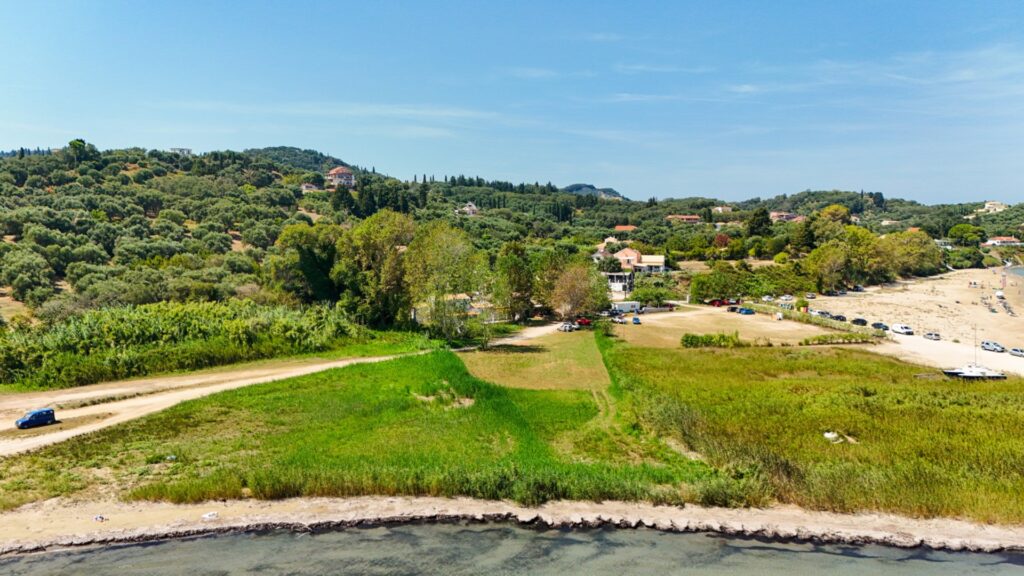 Exceptional 5 Bedroom Beachfront Residence with Direct Sea Access in Astrakeri, North Corfu (8)