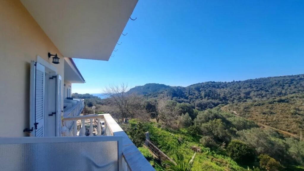 For sale Hotelapartment complex near Agios Georgios Beach (4)