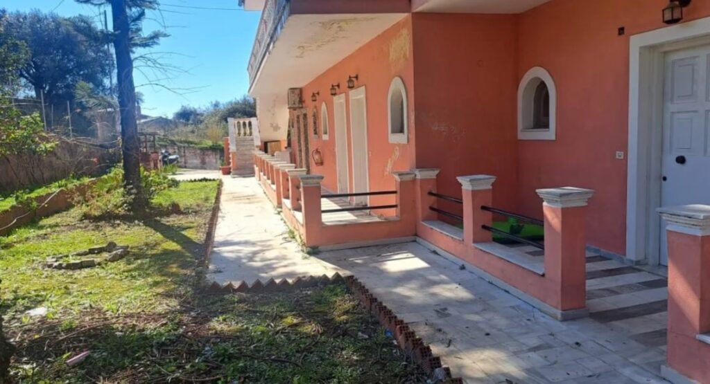 For sale Hotelapartment complex near Agios Georgios Beach (9)