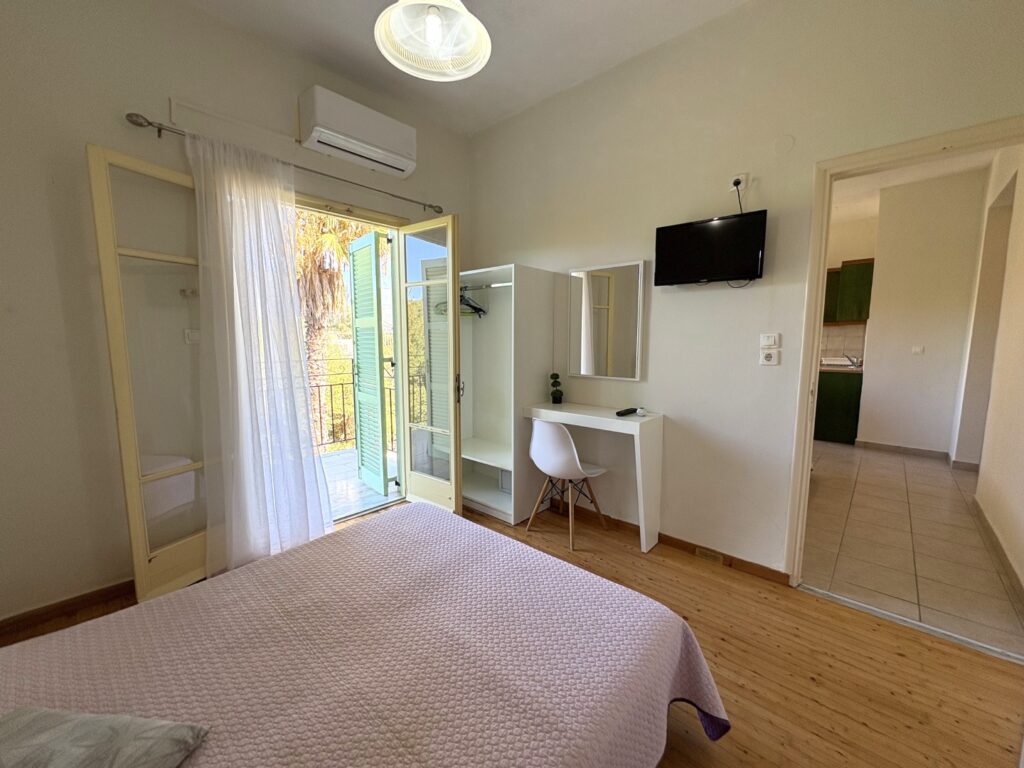 Investment Apartment Complex with 24 Units & Swimming Pool in Dassia, Corfu (20)