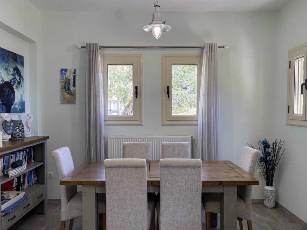 Kalami Bay Seafront Property – 4 Bedrooms, Walking Distance to Everything (15)