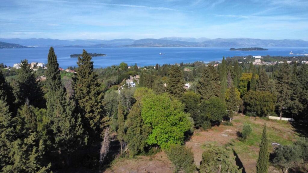 Large Buildable Plot in Kontokali, Central Corfu €350,000 (2)